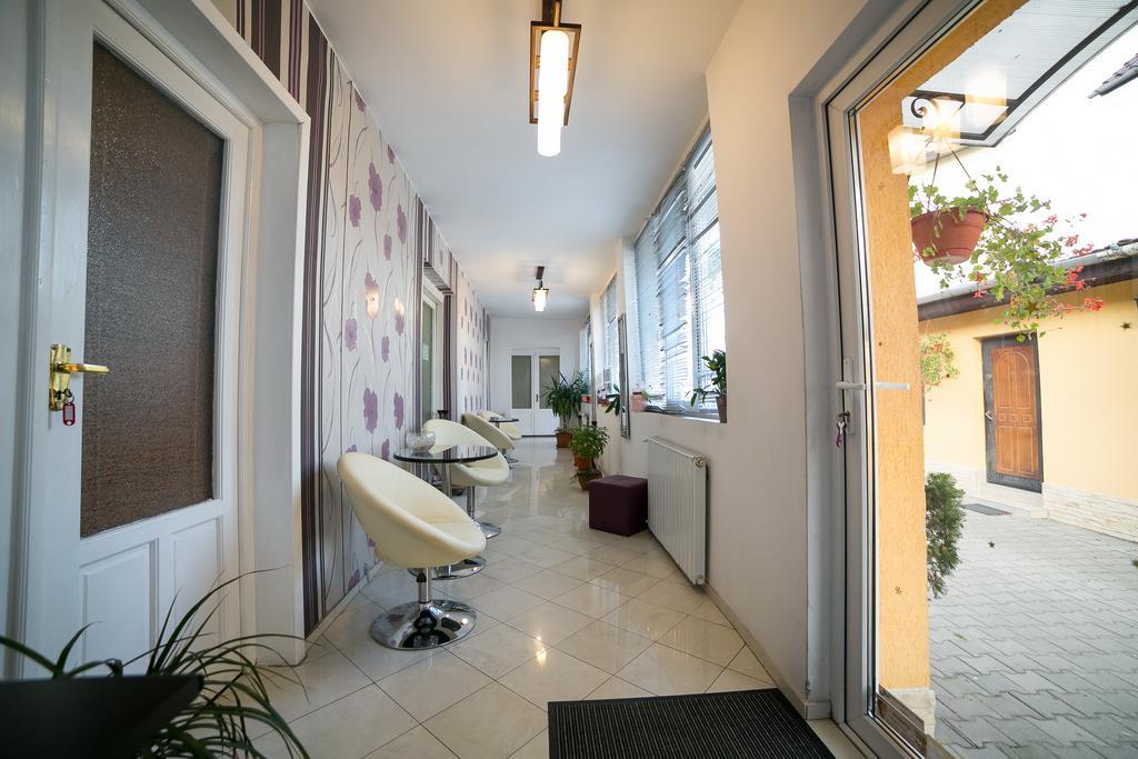 Pensiunea Bella Arad Exterior foto